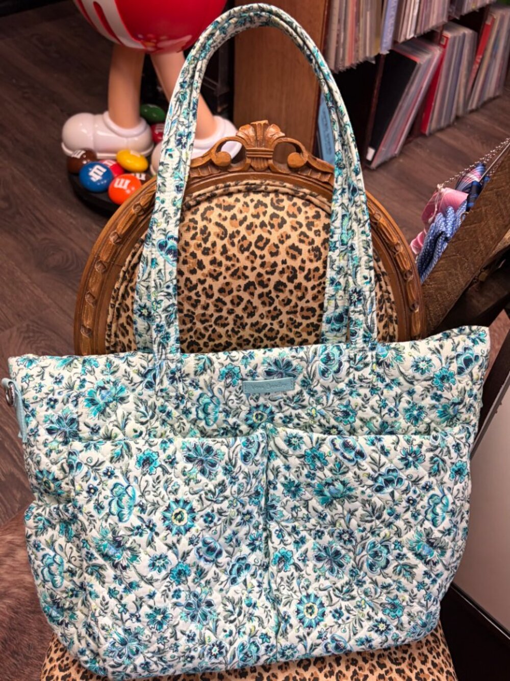 Vera Bradley Flower Shower Get Carried Away Large Travel Tote Bag - Picture 6 of 6